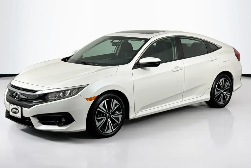 2016 Honda Civic EX-T photo 1