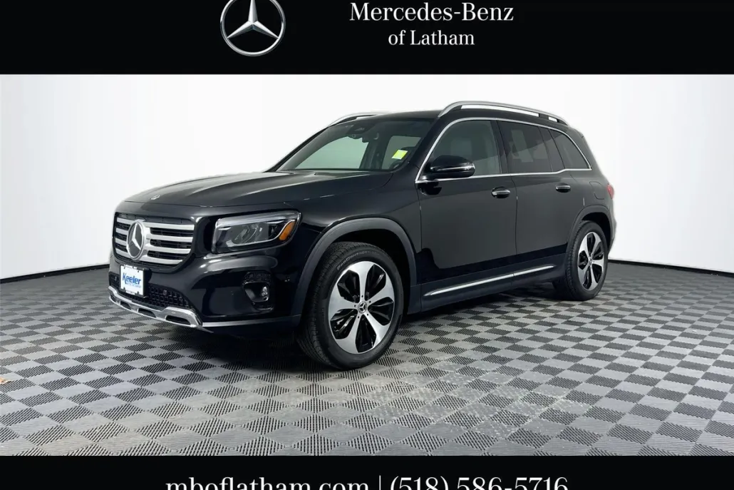 2024 Mercedes Benz GLB 250 4MATIC photo 1