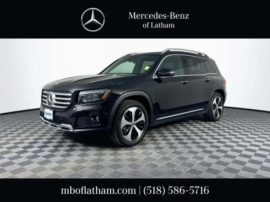 2024 Mercedes Benz GLB 250 4MATIC photo 1