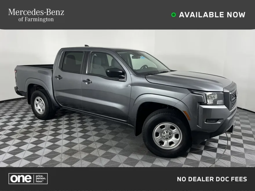 2022 Nissan Frontier Crew Cab photo 1