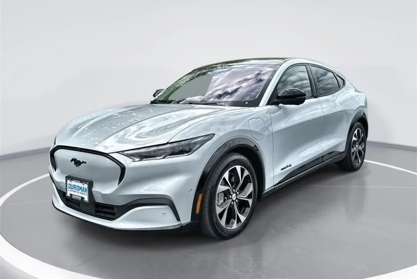 2021 Ford Mustang Mach-E Premium photo 1