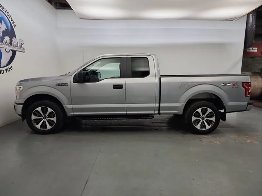 2020 Ford F-150 XL photo 1