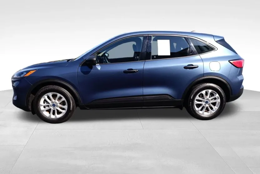 2020 Ford Escape S photo 1