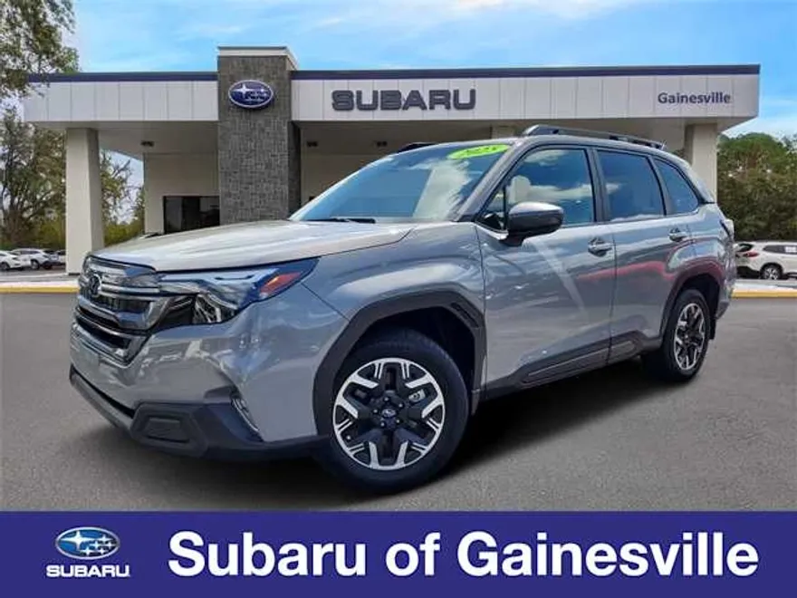 2025 Subaru Forester Premium Base photo 1