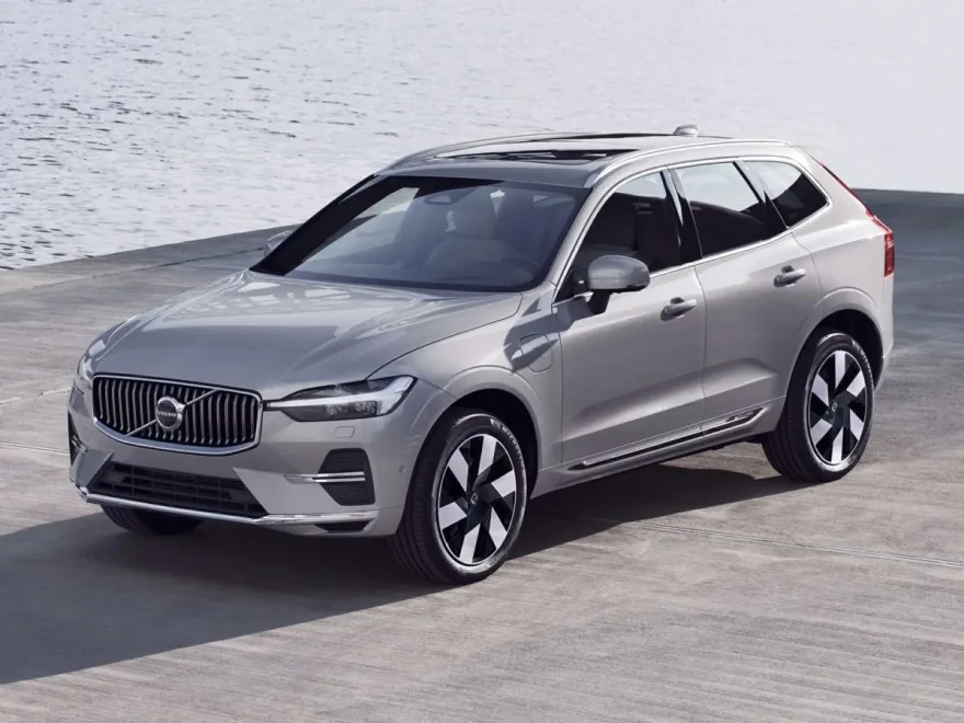 2023 Volvo XC60 Recharge Plus photo 1