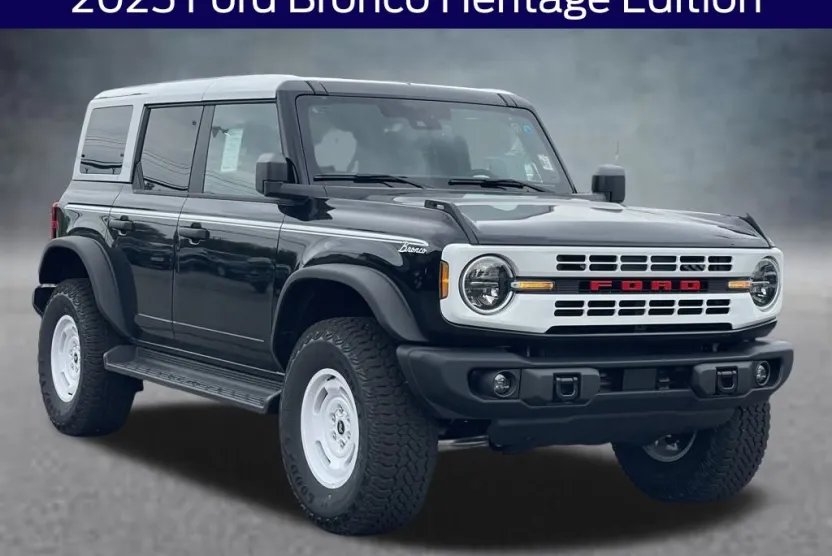 2025 Ford Bronco Heritage First Edition photo 1