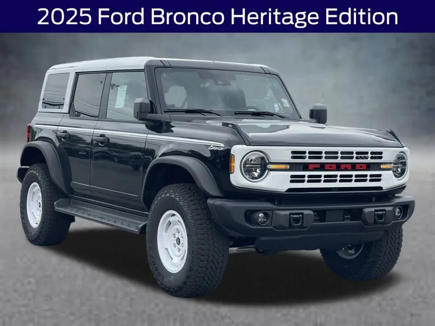 2025 Ford Bronco Heritage First Edition photo 1