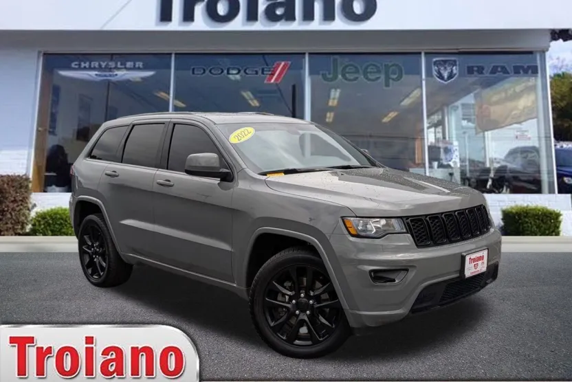 2022 Jeep Cherokee Laredo X photo 1