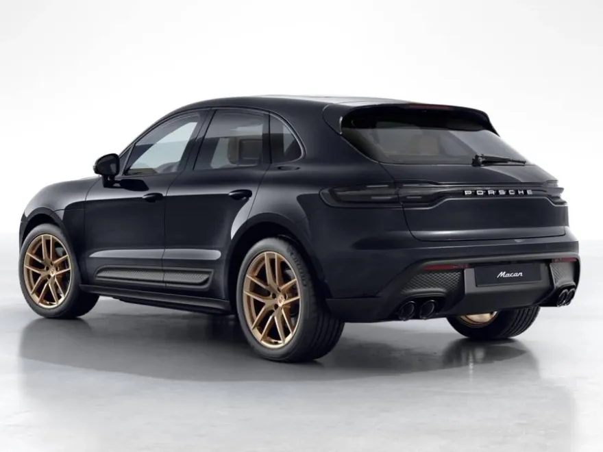 2026 Porsche Macan T photo 1