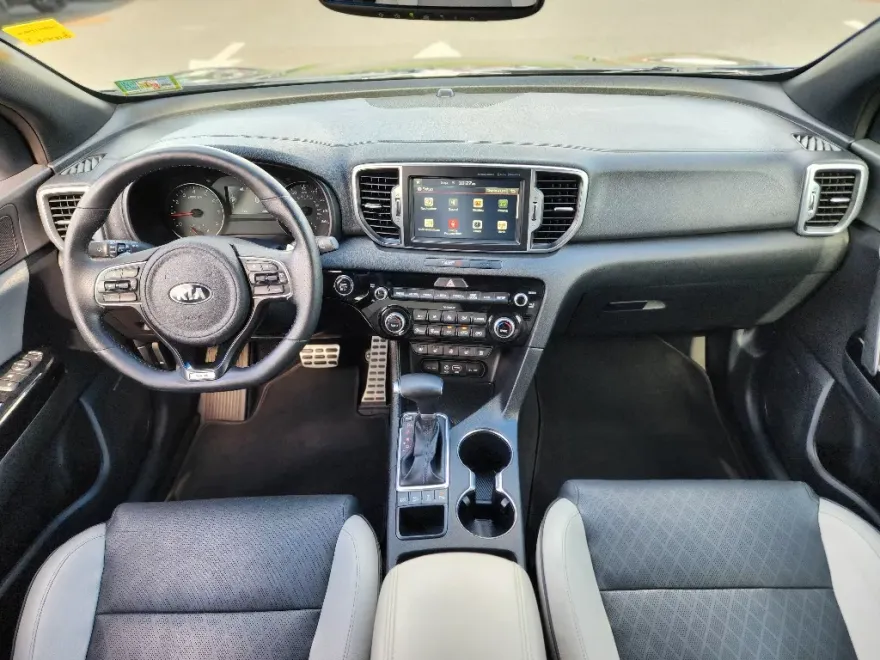 2017 Kia Sportage SX Turbo photo 1