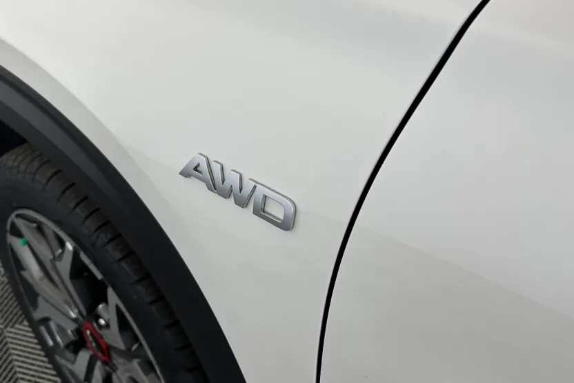 2022 Kia Seltos SX photo 1