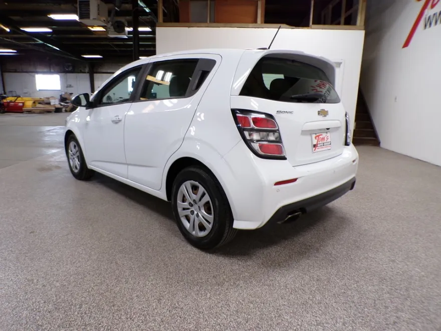 2020 Chevrolet Sonic LT photo 2
