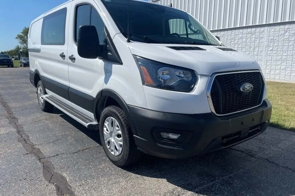 2023 Ford Transit photo 1