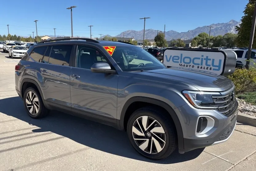 2024 Volkswagen Atlas SE Technology photo 1