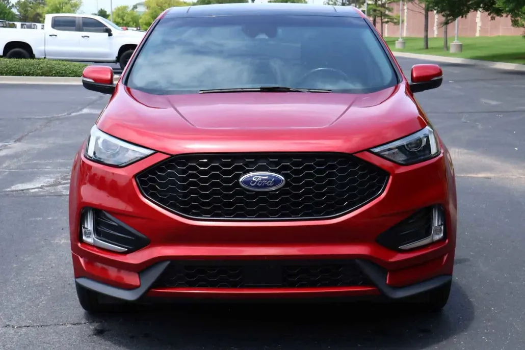 2020 Ford Edge SEL photo 1