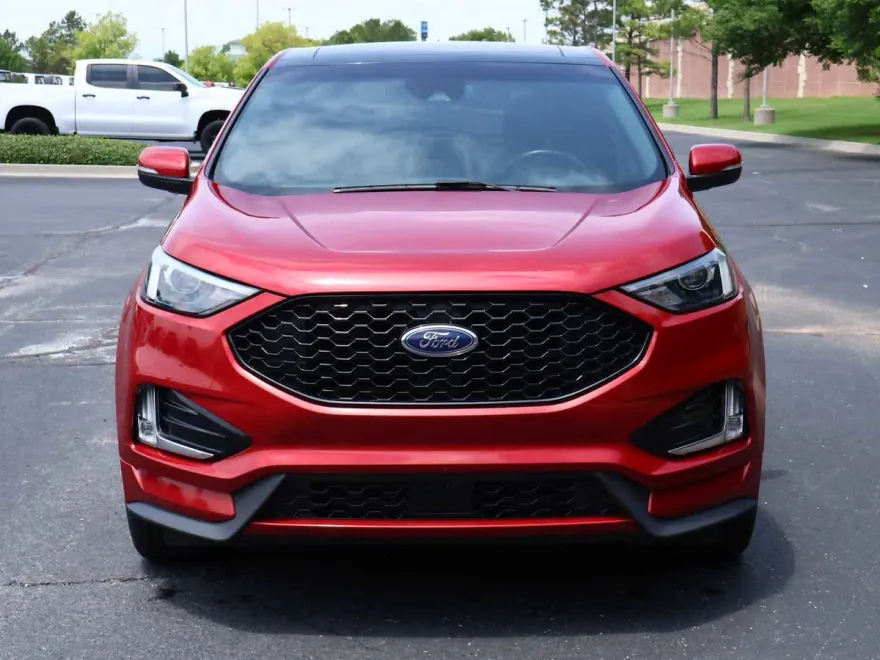 2020 Ford Edge SEL photo 1