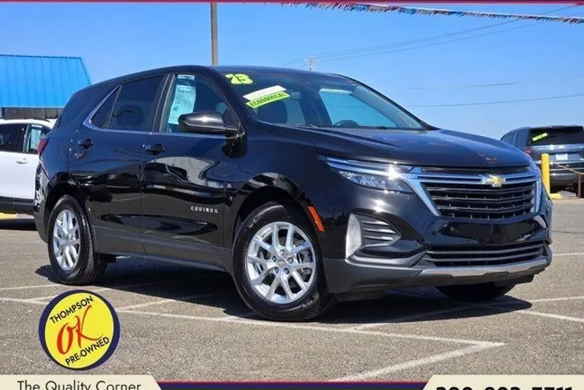 2023 Chevrolet Equinox LT photo 1