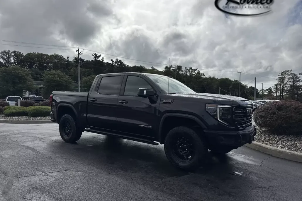 2023 Gmc Sierra AT4X photo 1