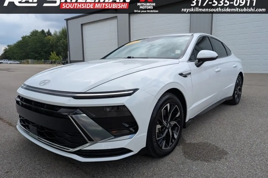 2024 Hyundai Sonata SEL photo 1
