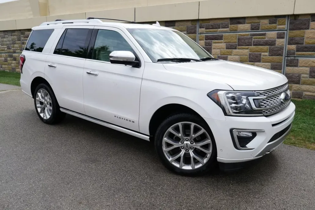 2019 Ford Expedition Platinum photo 1
