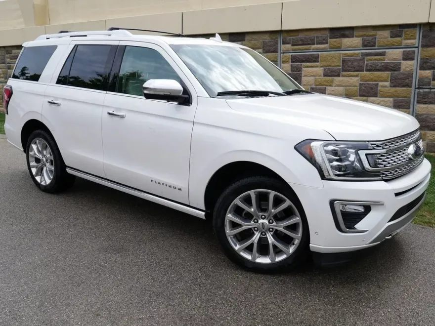 2019 Ford Expedition Platinum photo 1