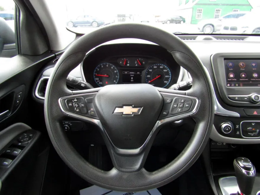 2020 Chevrolet Equinox LS photo 9
