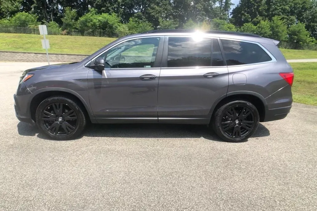 2021 Honda Pilot Special Edition photo 1