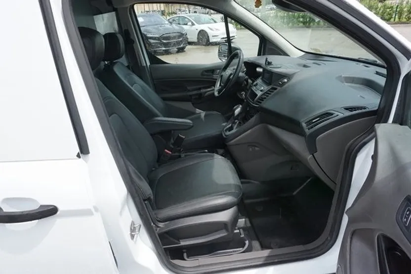 2020 Ford Transit Connect Van XL photo 1