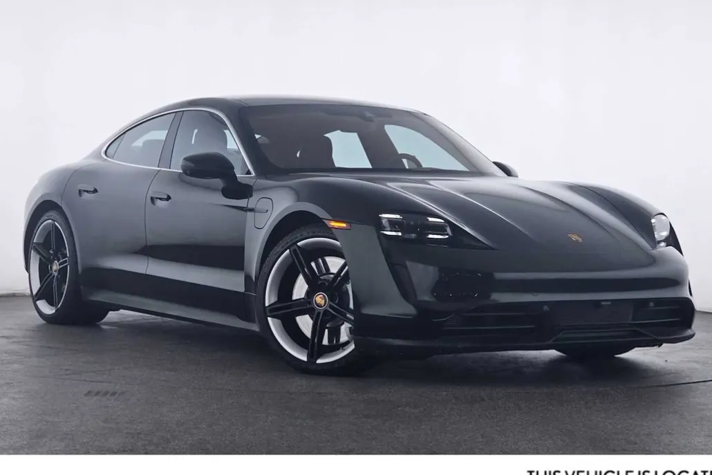 2022 Porsche Taycan 4S photo 1