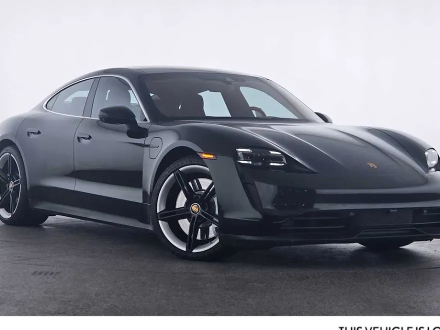 2022 Porsche Taycan 4S photo 1