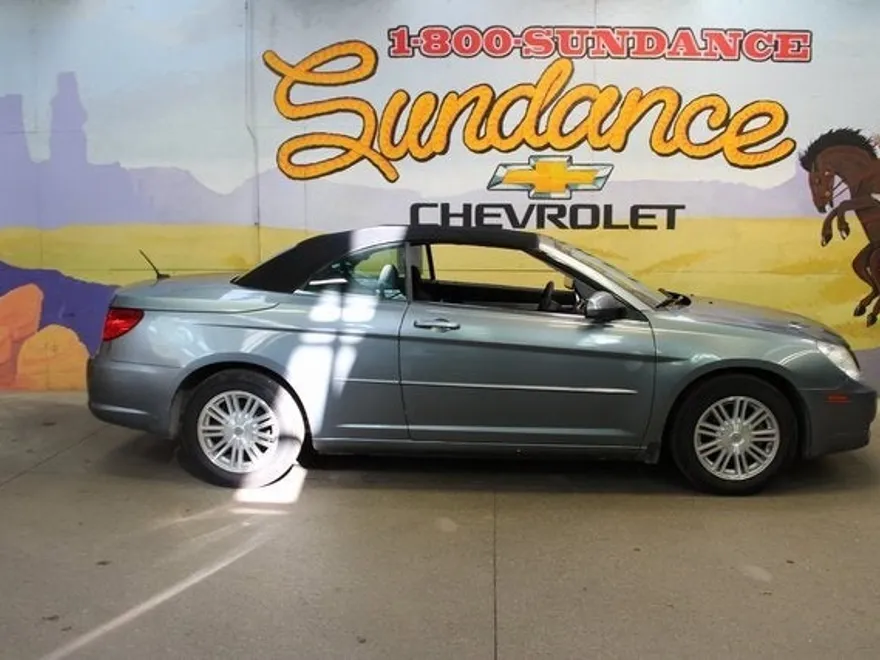 2009 Chrysler Sebring Touring photo 1