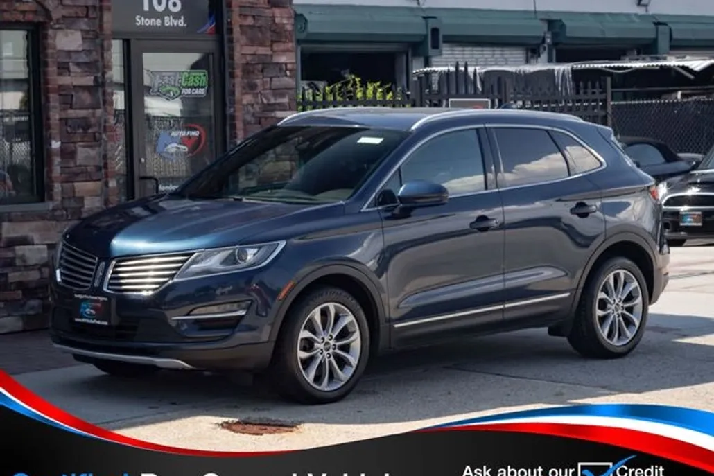 2015 Lincoln MKC Select photo 1