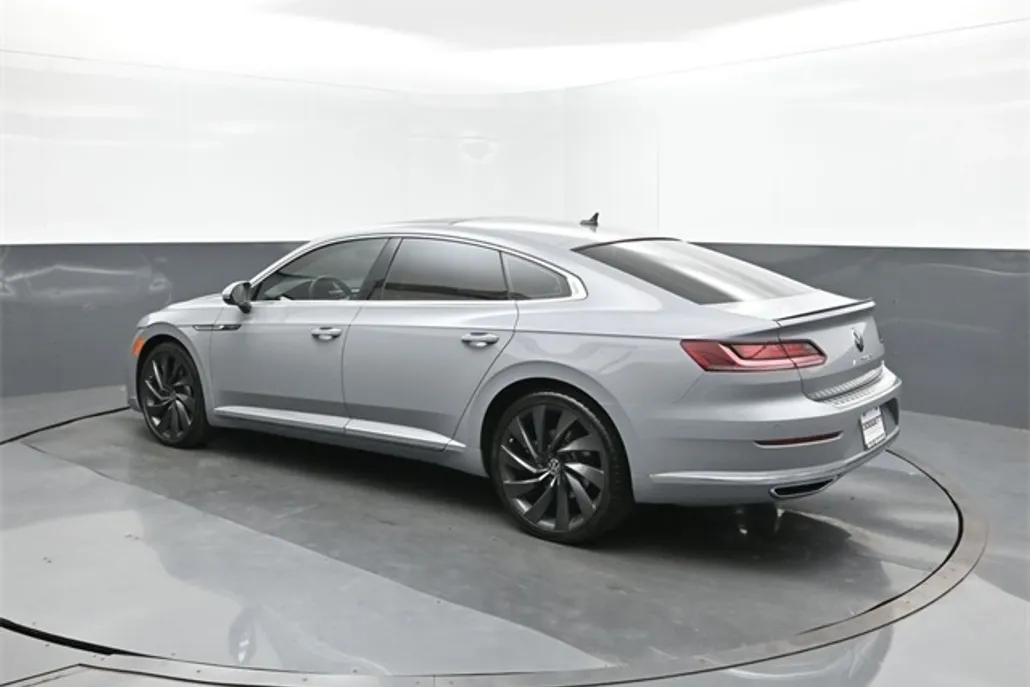 2023 Volkswagen Arteon SEL R-Line photo 1