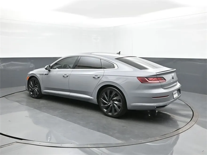 2023 Volkswagen Arteon SEL R-Line photo 1