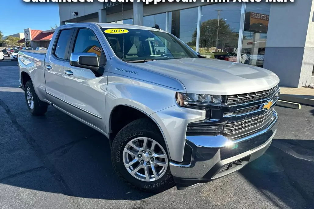 2019 Chevrolet Silverado 1500 LT photo 1