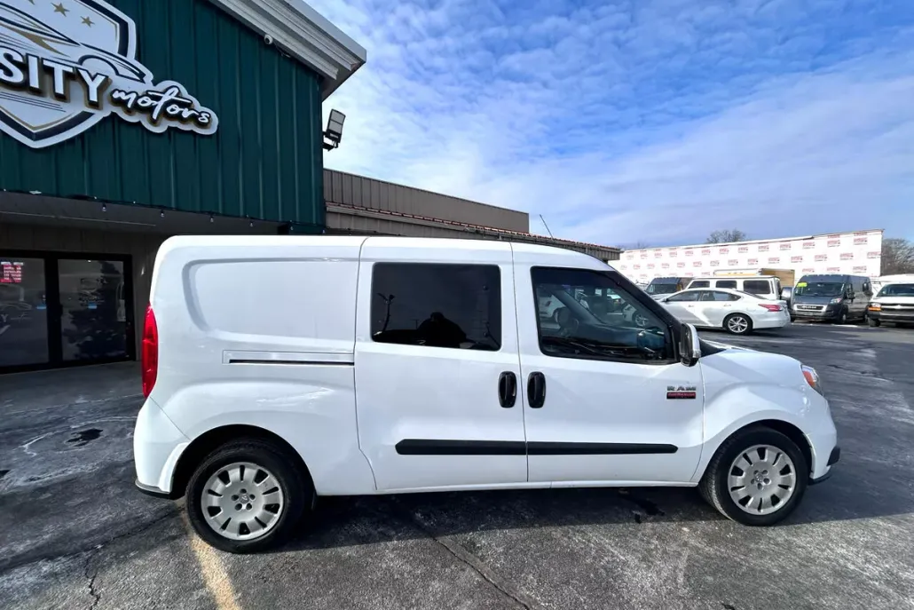 2019 Ram ProMaster City Wagon SLT photo 1
