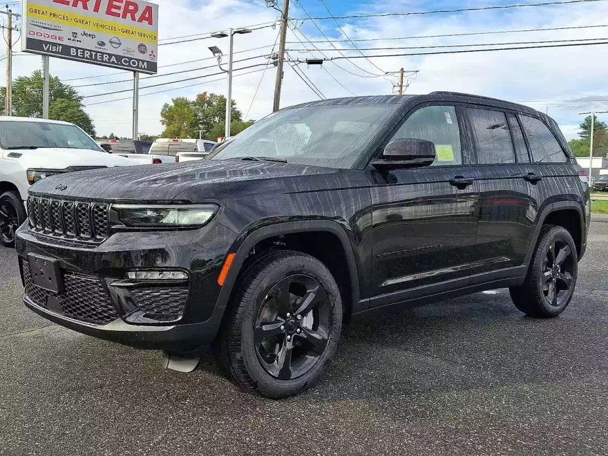 2025 Jeep Grand Cherokee Limited photo 1