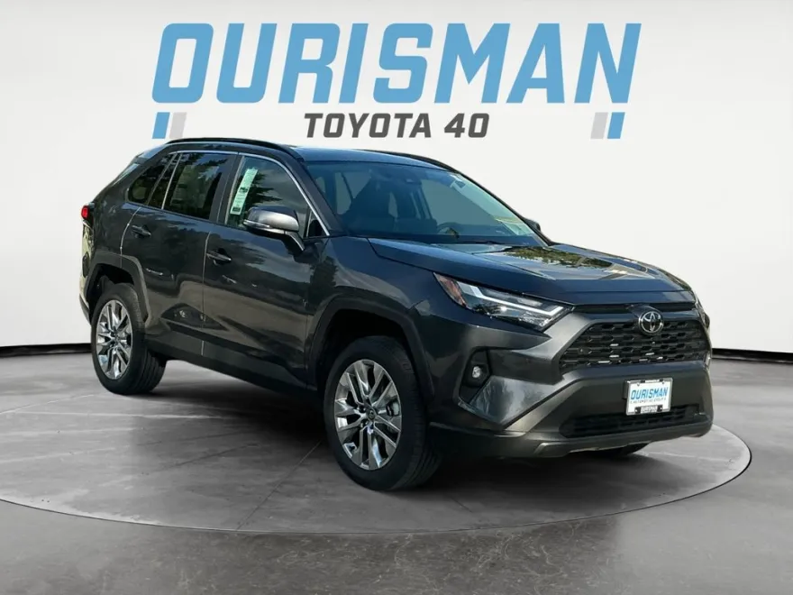 2025 Toyota RAV4 XLE Premium photo 1