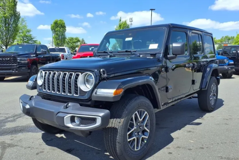 2025 Jeep Wrangler Sahara photo 1