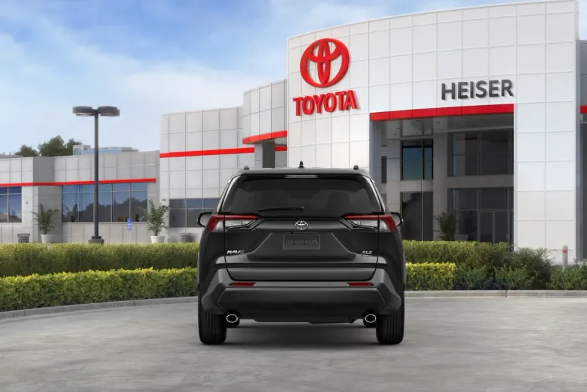 2025 Toyota RAV4 Hybrid XLE photo 1