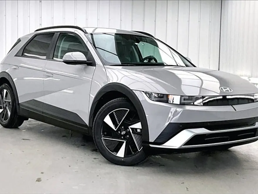 2025 Hyundai Ioniq 5 SEL photo 1