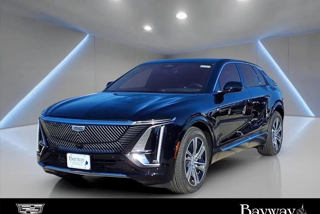 2026 Cadillac Lyriq Luxury photo 1
