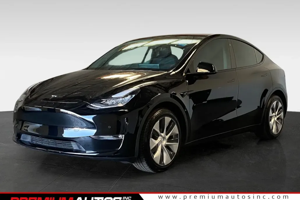 2022 Tesla Model Y Long Range photo 1