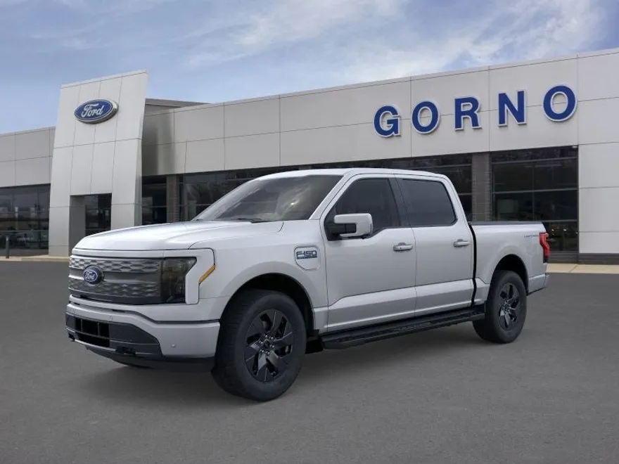 2025 Ford F-150 Lightning Lariat photo 1