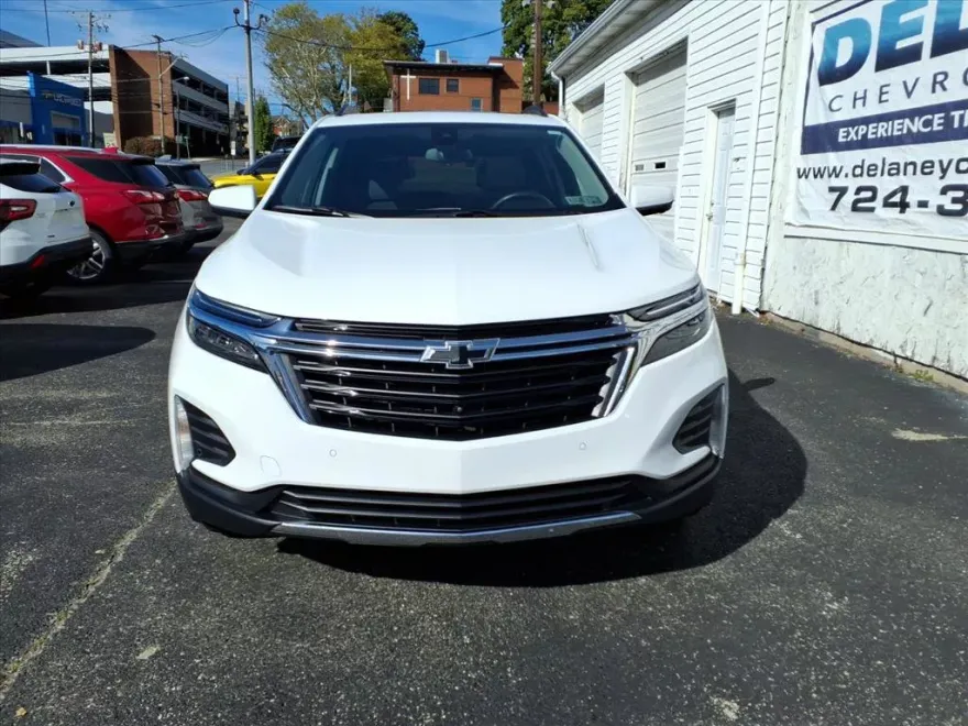 2024 Chevrolet Equinox LT photo 1
