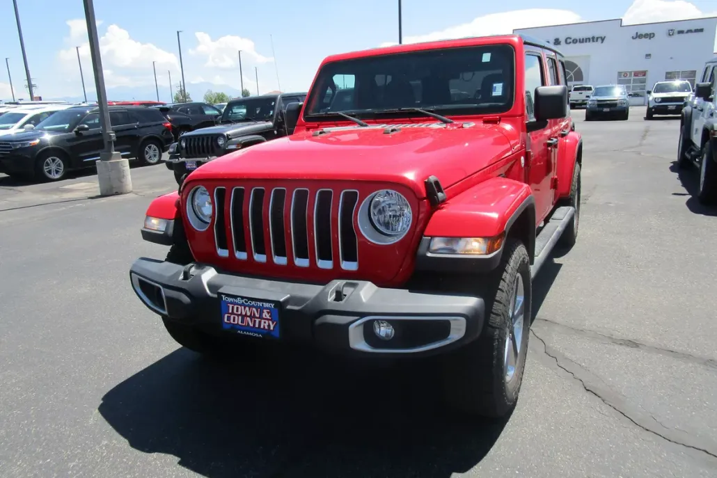 2021 Jeep Wrangler Unlimited Sahara photo 1