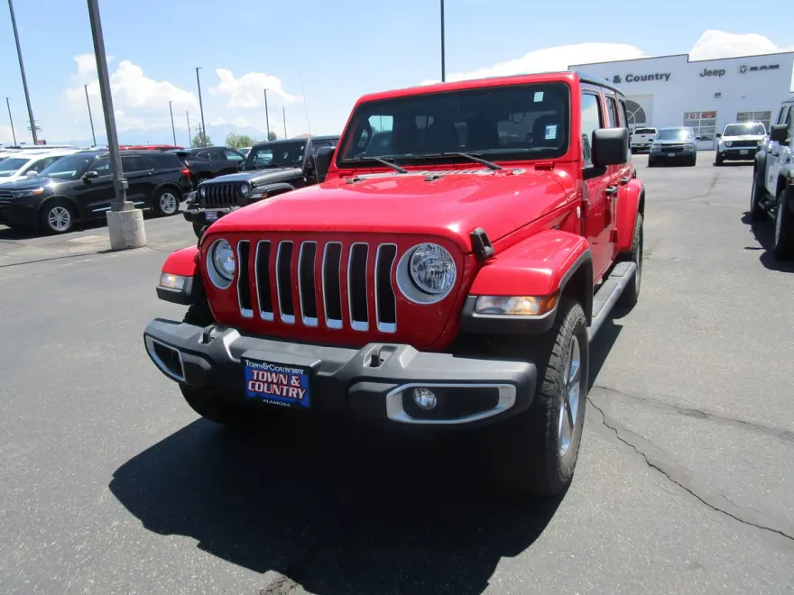 2021 Jeep Wrangler Unlimited Sahara photo 1