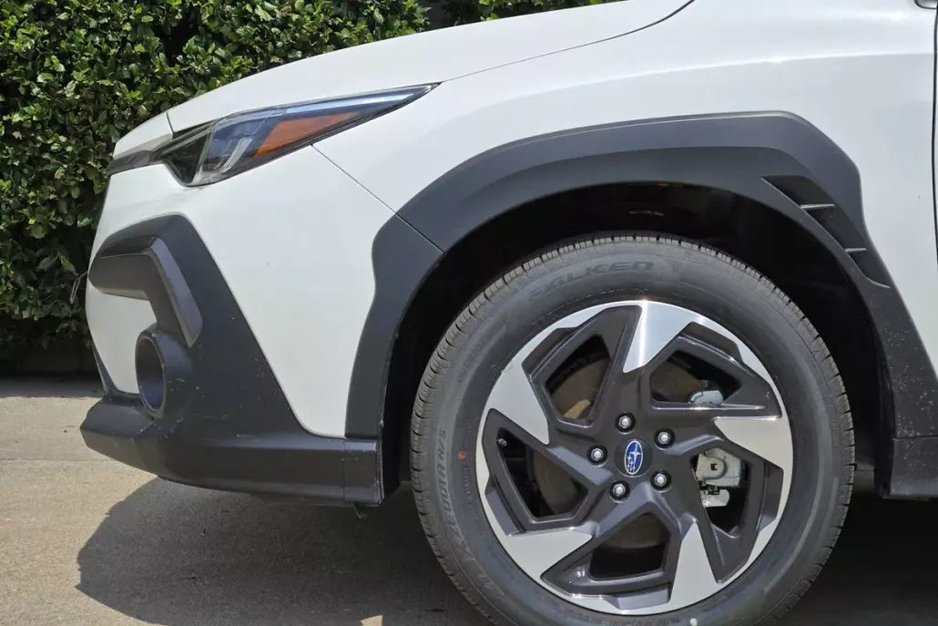 2025 Subaru Crosstrek Limited photo 1