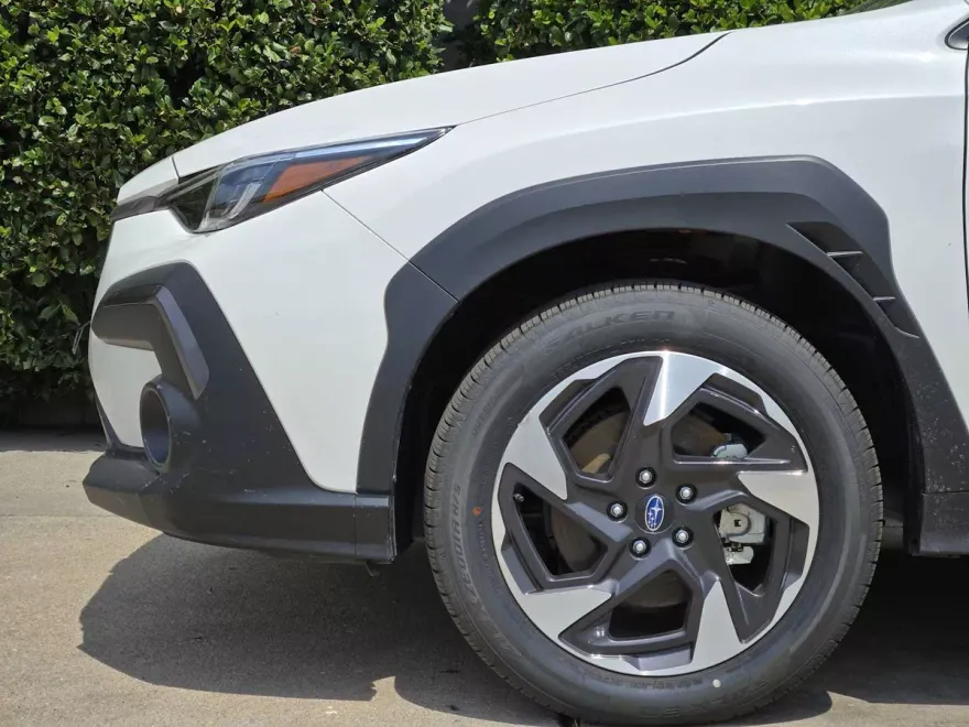 2025 Subaru Crosstrek Limited photo 1