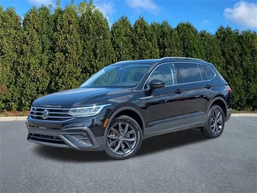 2022 Volkswagen Tiguan SE photo 1